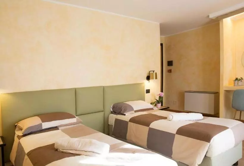 ホテル Albergo Ristorante Da Elia