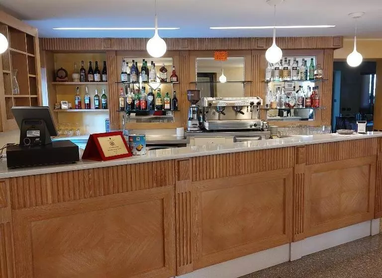 ホテル Albergo Ristorante Da Elia