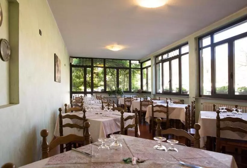 ホテル Albergo Ristorante Da Elia