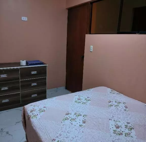 هتل Hostal Venecia