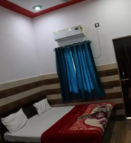 ホテル K.d. Dham Near Prem Mandir