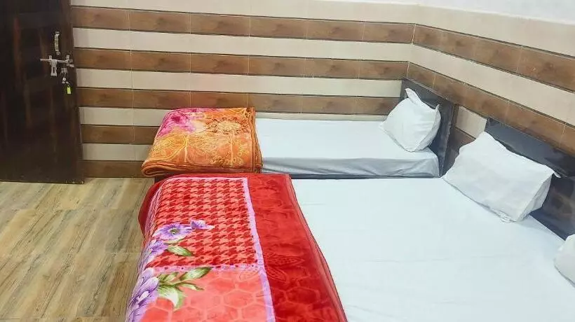 ホテル K.d. Dham Near Prem Mandir