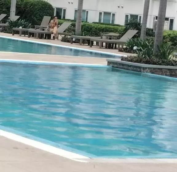 Hotelli Las Vegas Of The Philippines In Pasay Manila! Luxury Near Naia Airport, Solaire, Okada, City Of Drea