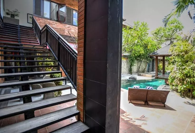 ホテル Melo Suites