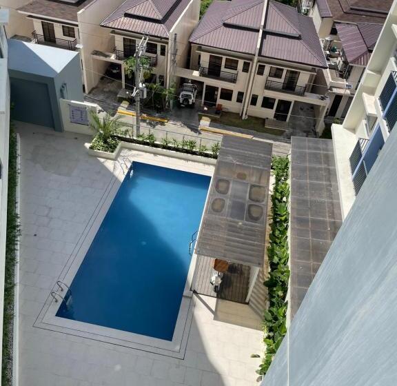 Northwoods Place Condominium