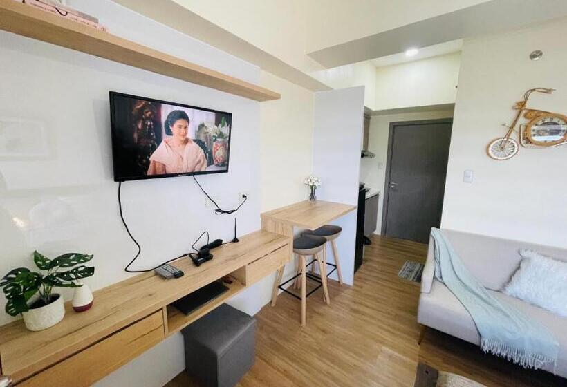 Northwoods Place Condominium