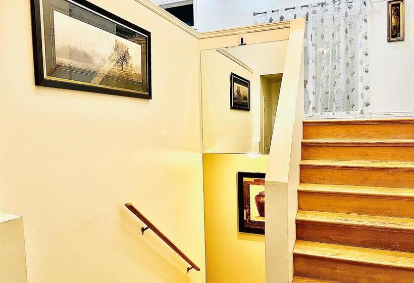 פנסיון Lavida Exclusive Guest House