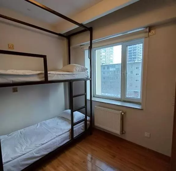 پانسیون Eternal Sky Tour