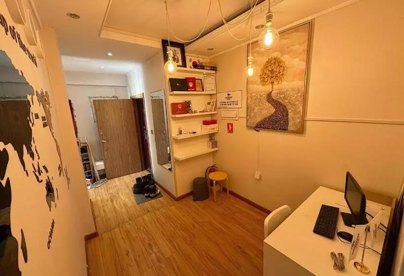 پانسیون Eternal Sky Tour