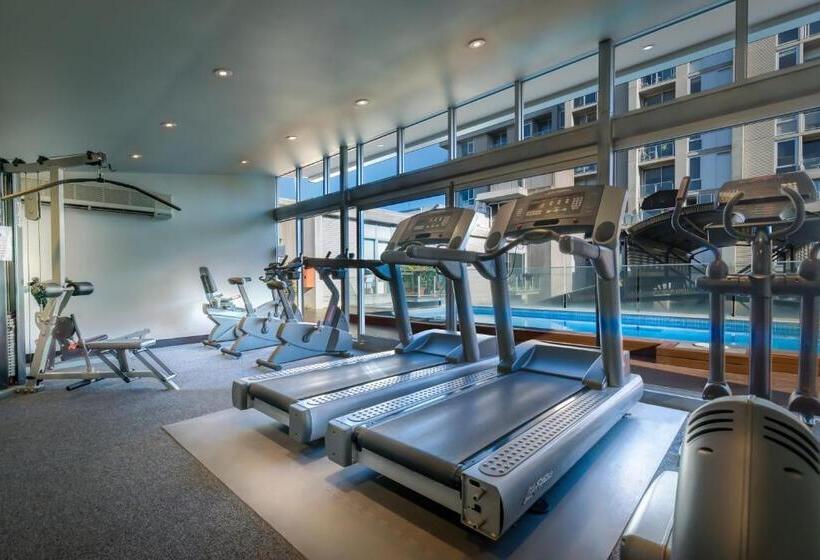 Adele Apartment Hotel East Melbourne