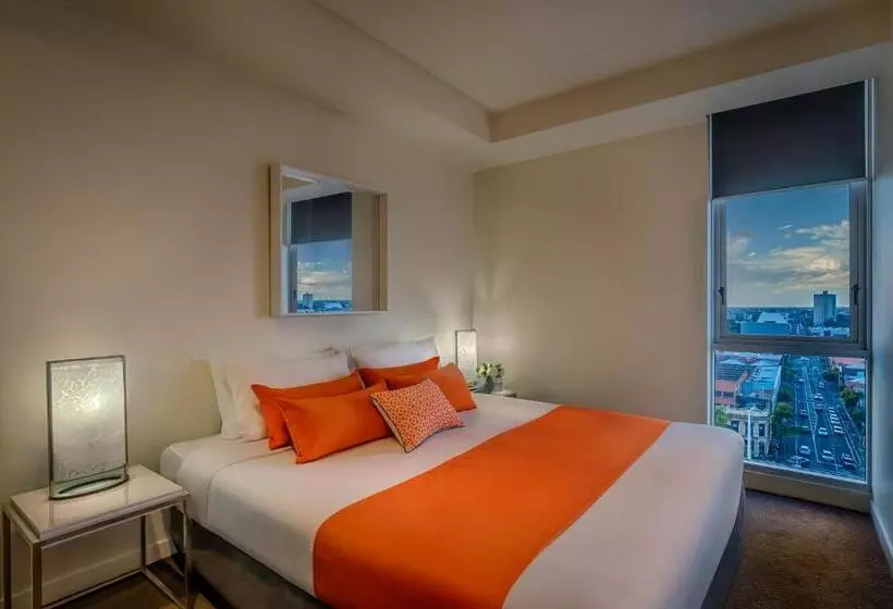 Adele Apartment Hotel East Melbourne