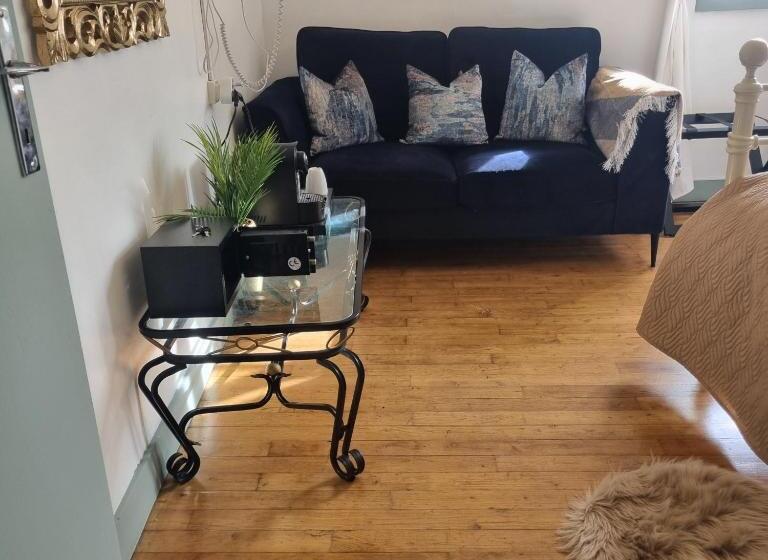 ベッドアンドブレックファースト Chez Jack Confolens