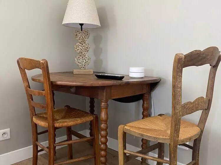 ベッドアンドブレックファースト Le Chirol