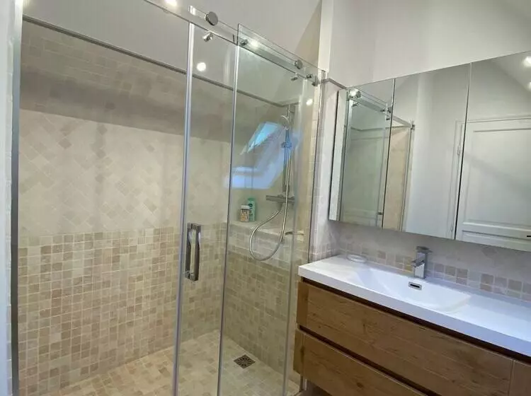 ベッドアンドブレックファースト Le Chirol