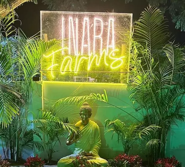 ホテル Inara Farms