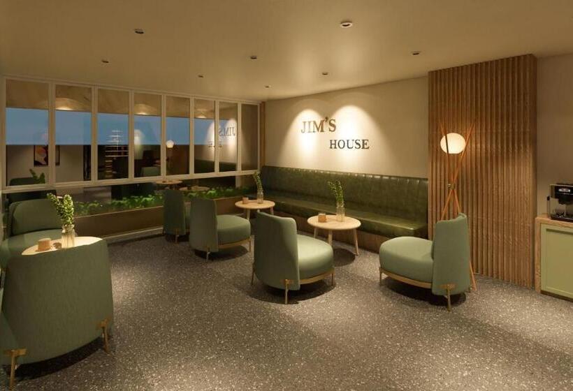 هتل Jim’s House