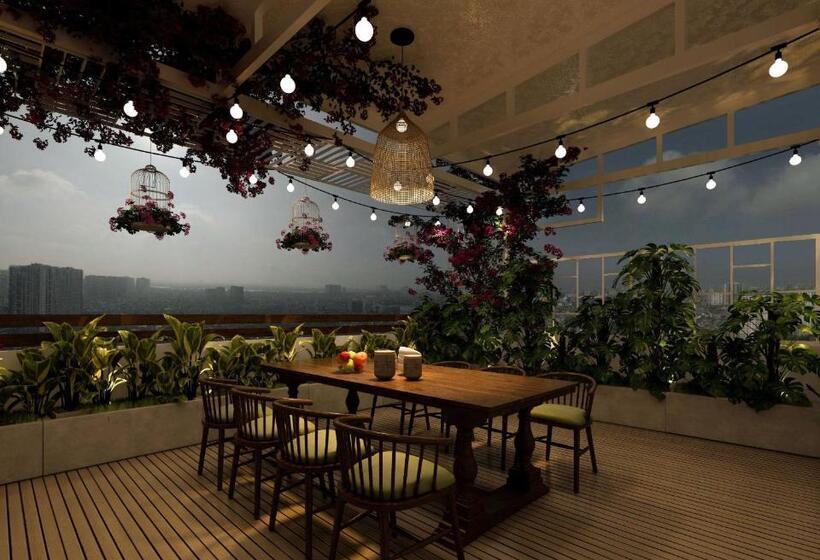 هتل Jim’s House