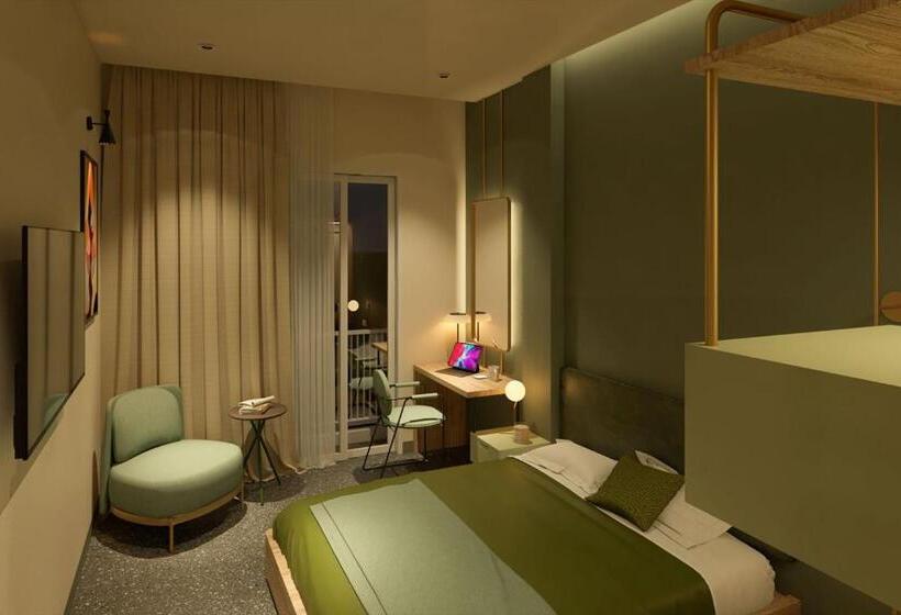 هتل Jim’s House