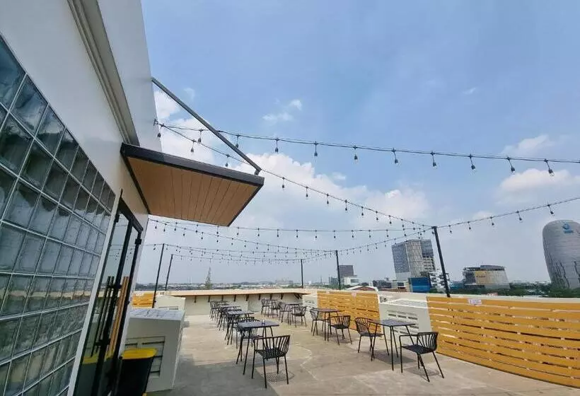 ホテル Oyo Life 93387 Sunarmi House