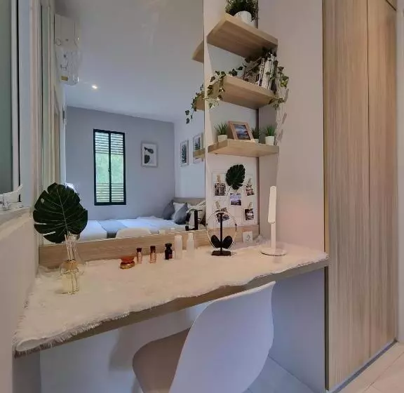 ホテル Oyo Life 93387 Sunarmi House