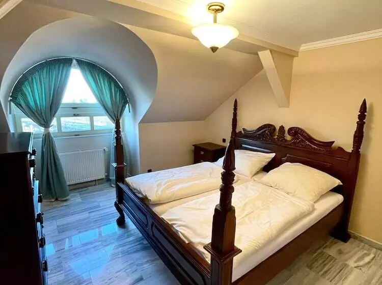 ホテル Palace Inn