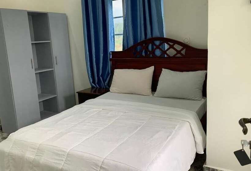 پانسیون Verla Villa Estate