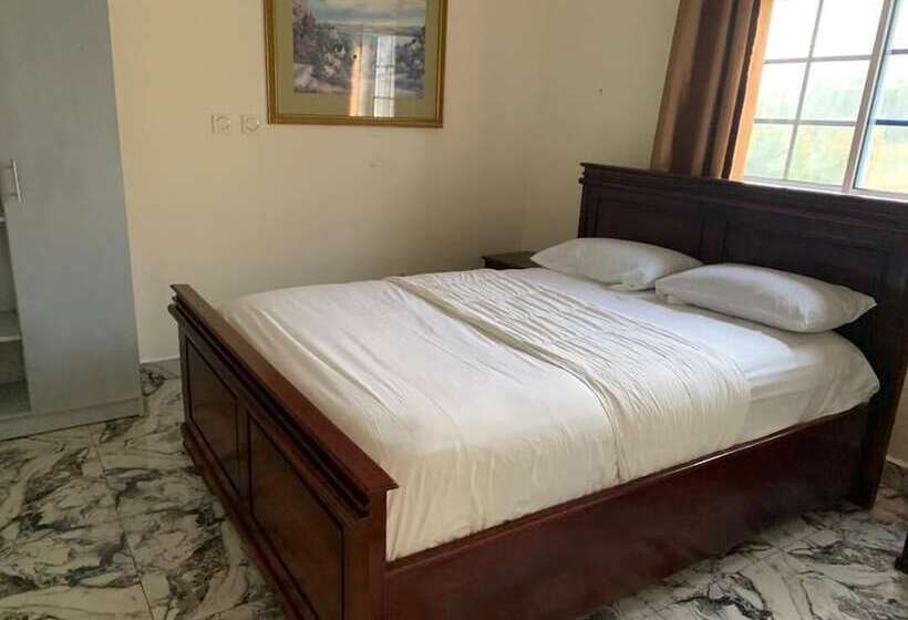 پانسیون Verla Villa Estate