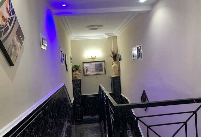 پانسیون Verla Villa Estate