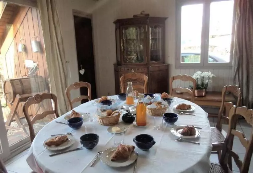 Aamiaismajoitus (B&B) Chambres D Hôtes De Creulet