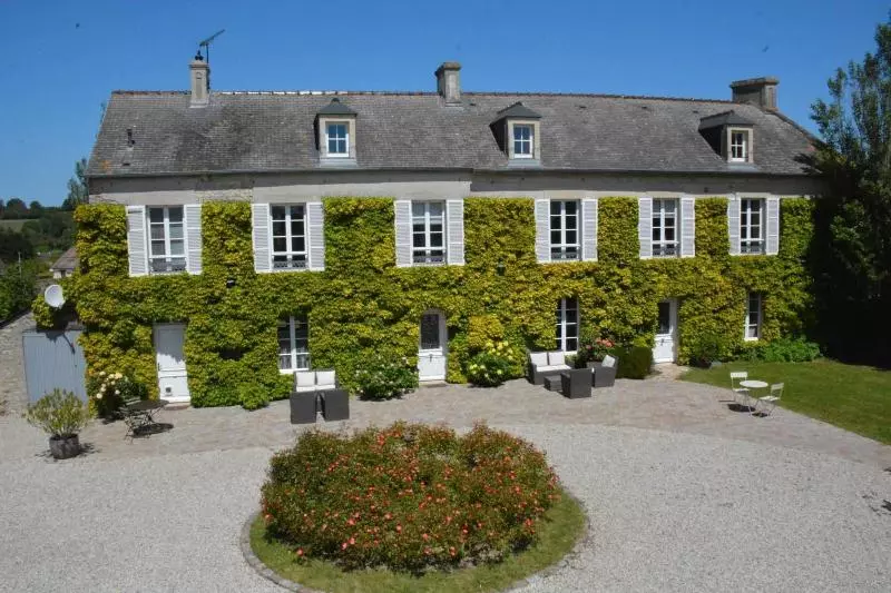Aamiaismajoitus (B&B) Chambres D Hôtes Les Chaufourniers
