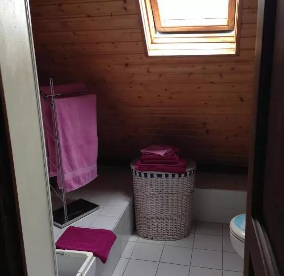 Aamiaismajoitus (B&B) La Baronnie