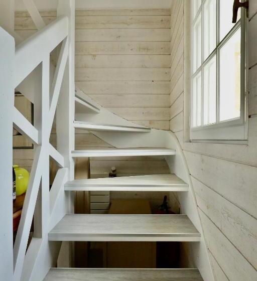 مبيت وإفطار La Longère