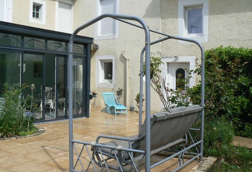 住宿加早餐  La Maison De L Etang