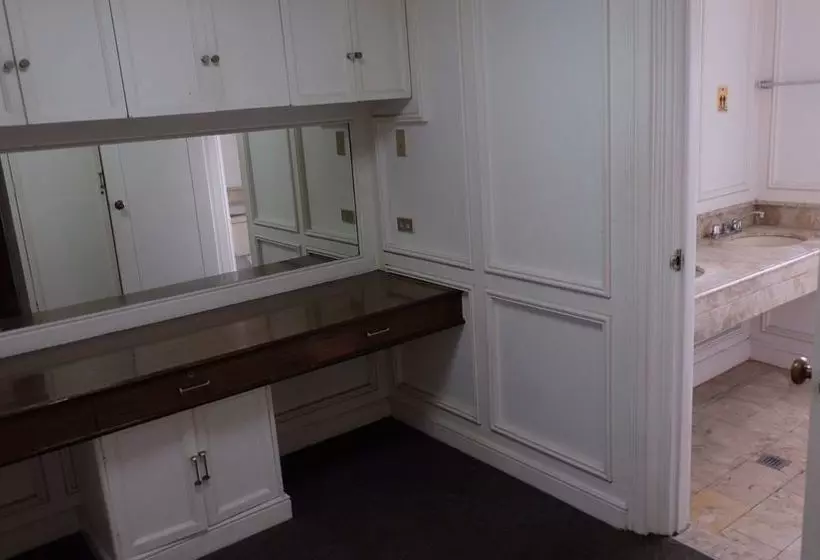 Dejavu Bed And Breakfast