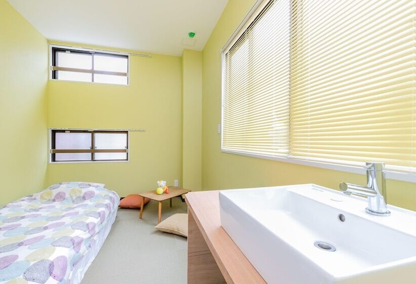 Hostal Reposo Hikifune Lodge   Hostel