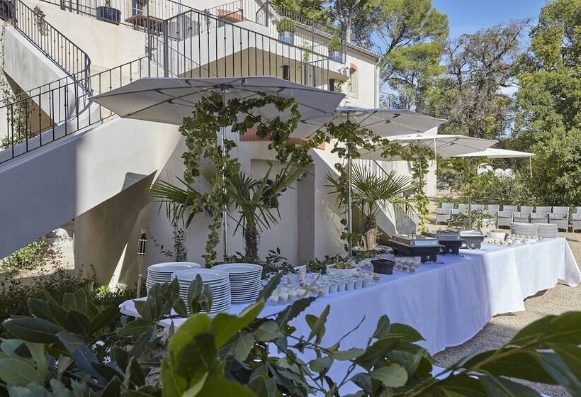 בית מלון כפרי Château St Pierre De Serjac