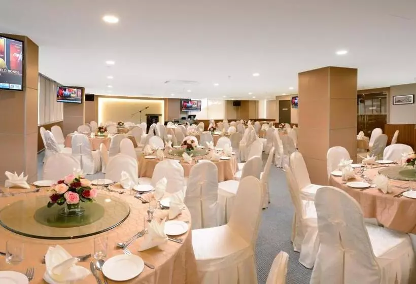 E Red Hotel Kuantan