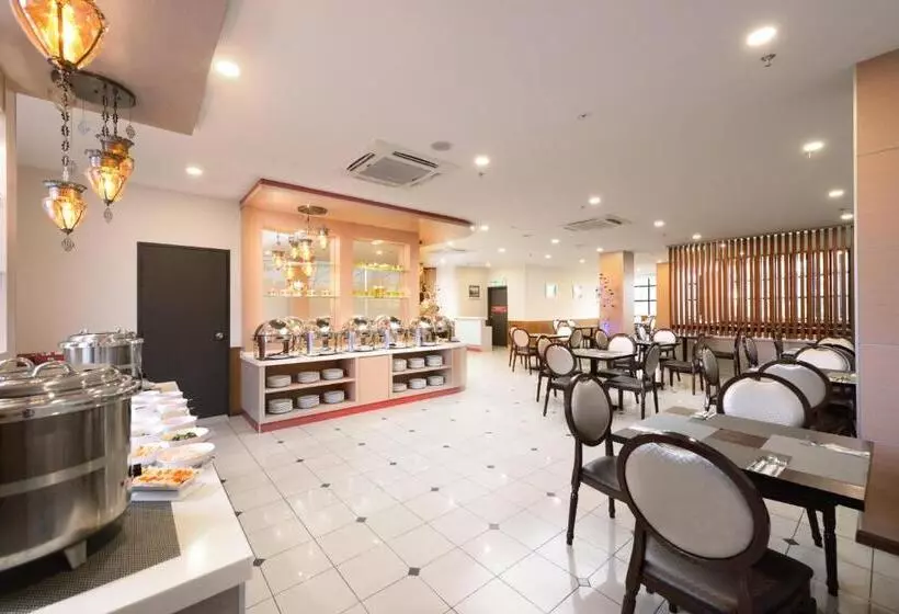 E Red Hotel Kuantan