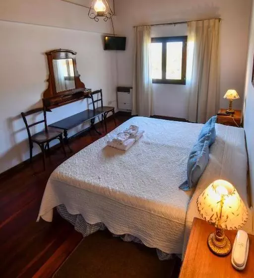 ホテル Hostal El Cerrito San Lorenzo