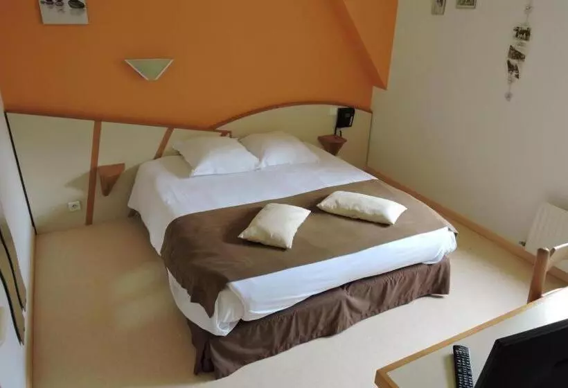 Hotel Hôtel Les Vignes Rouges