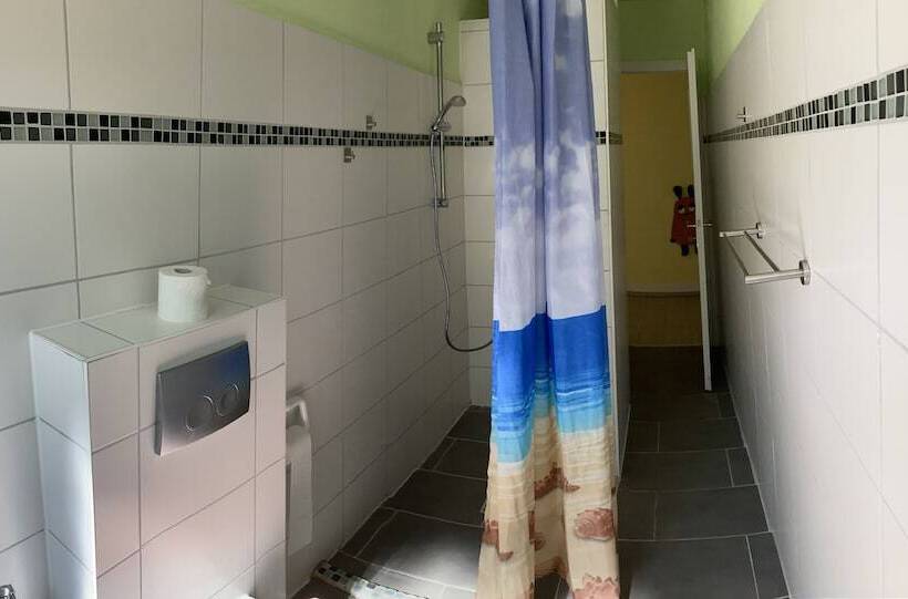 فندق Pension Stechlinsee