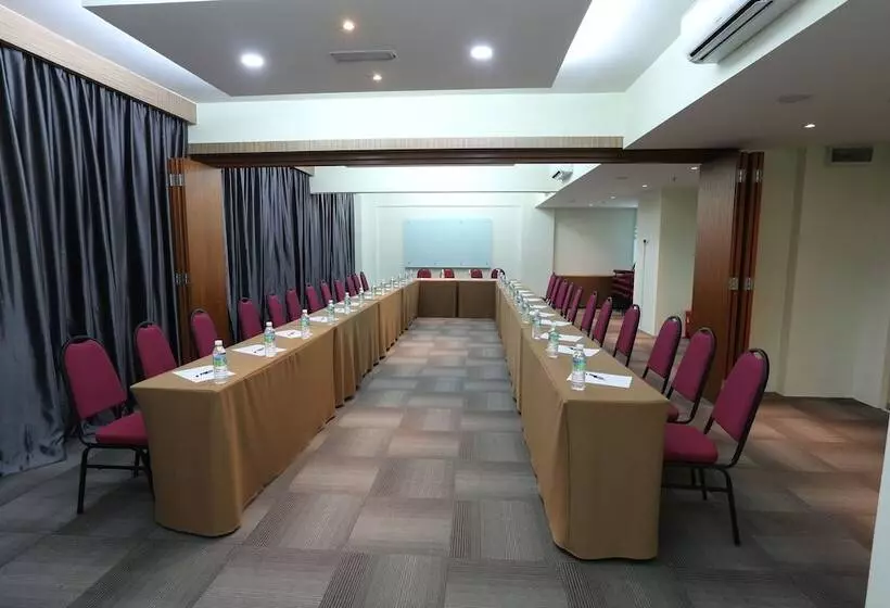 Hotelli Sem9 Senai Formerly Known As Perth