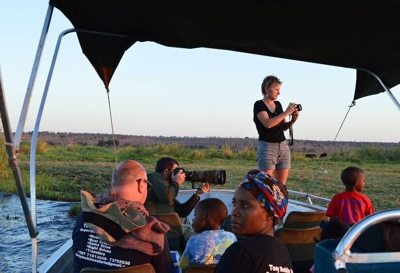 هتل Third Bridge Mobile Camp