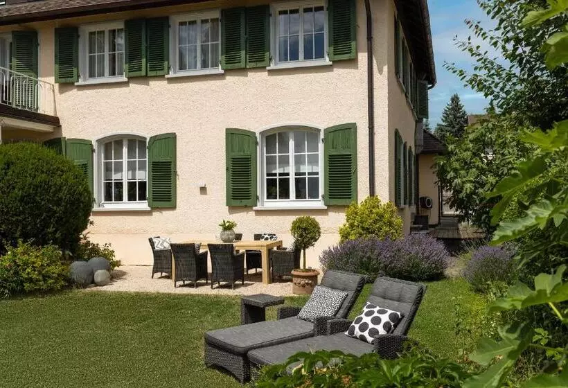 Hotelli Villa Neugarten