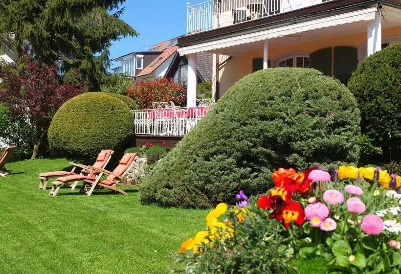 Hotelli Villa Neugarten