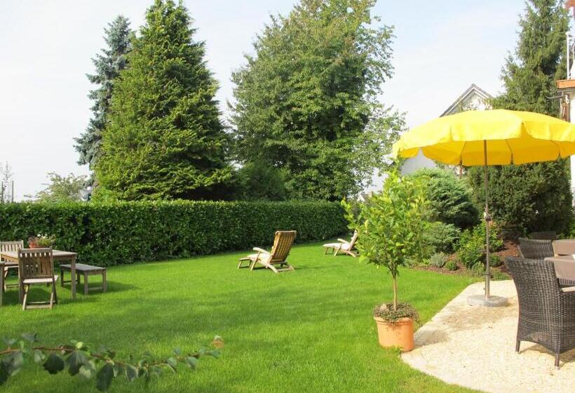 Отель Villa Neugarten