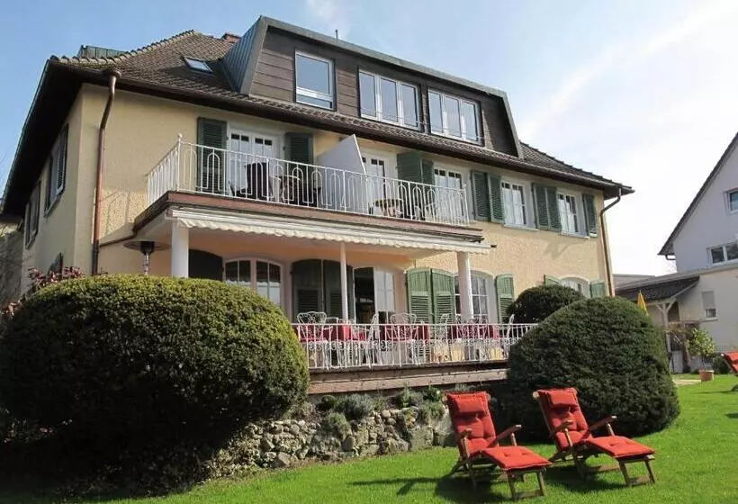 Hotelli Villa Neugarten