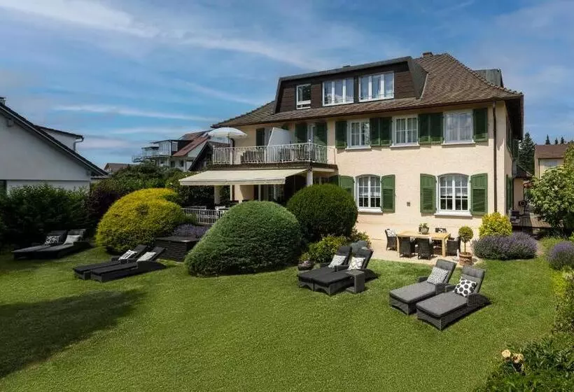 Hotelli Villa Neugarten