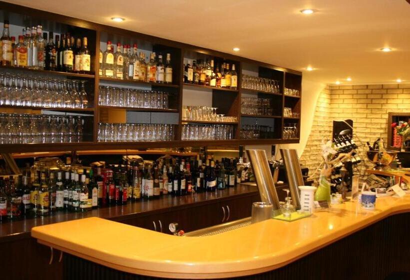 호텔 Zum Landhaus Dannenbüttel