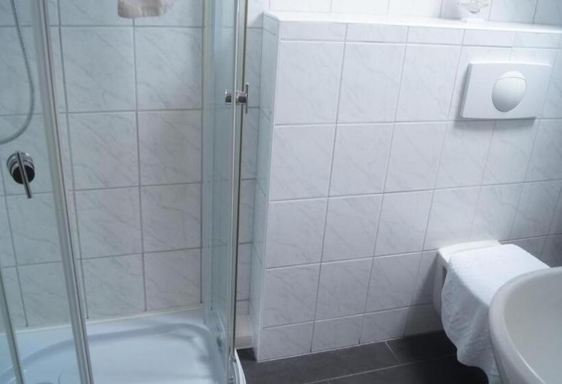 호텔 Zum Landhaus Dannenbüttel